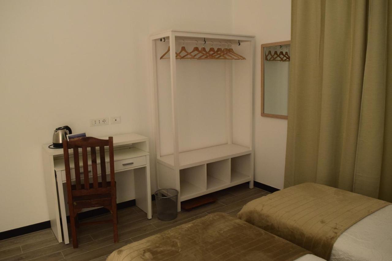 Xenia Hotel Genoa Bagian luar foto